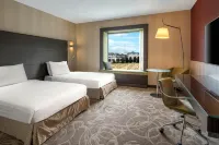 Hilton Geneva Hotel and Conference Centre فنادق في Versoix
