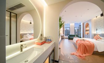 Baojingmei Future Hotel (Binhu Exhibition Yuefang)