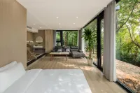 Dongshan Yunshenchu Luxury Wilderness Hotel