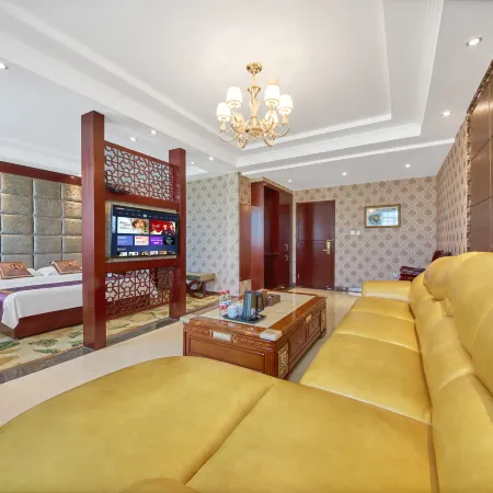 Q+ Shandan Renhe Hotel