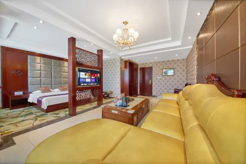 Q+ Shandan Renhe Hotel