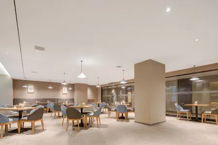 Homeinn · neo (Xi'an Caotan Third Road Shiyang Group Industrial Park) Отели рядом с достопримечательностью «Chang'an University Weishui Campus Stacks»