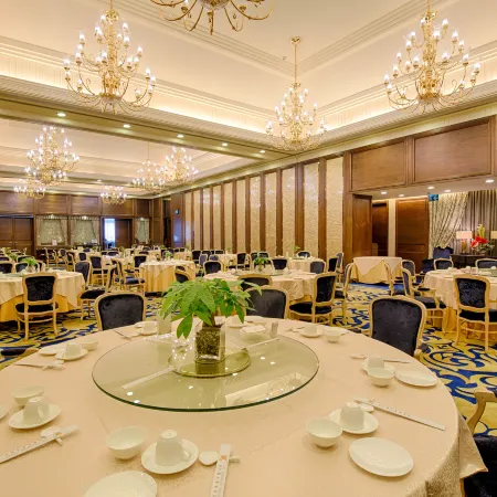 New Orient Landmark Hotel