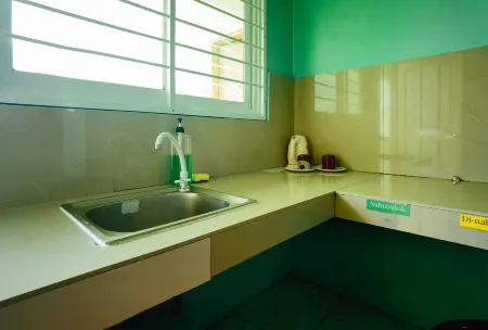 RedDoorz @ D128 Lodge Cagayan Valley