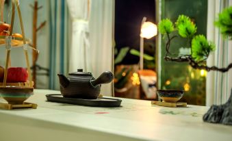 Huahaoyueyuan Inn (Danxia Mountain Scenic Area)