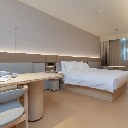 JI Hanchuan Dijingtianyuefu Hotel