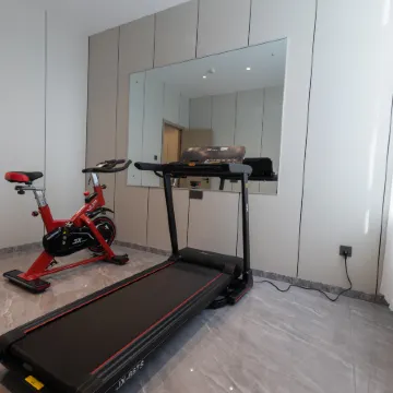 Elong Yam Hotel (Changbaishan North Slope Tourist Distribution Center) Отели в г. Анту