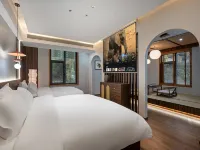 花築·廬山枕泉居民宿（三疊泉瀑布店） 三疊泉附近的飯店