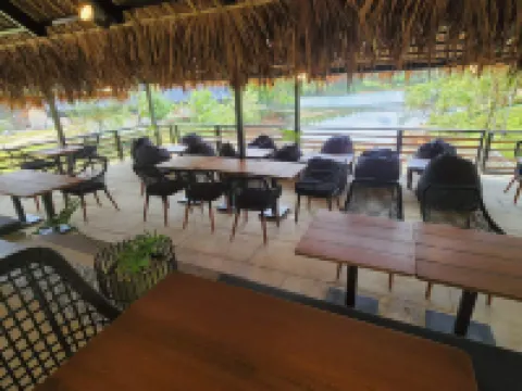 Sofia's Lake Resort Hotels in Cavinti