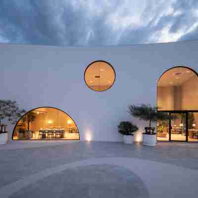 ハーフ ホテル Hotel Exterior