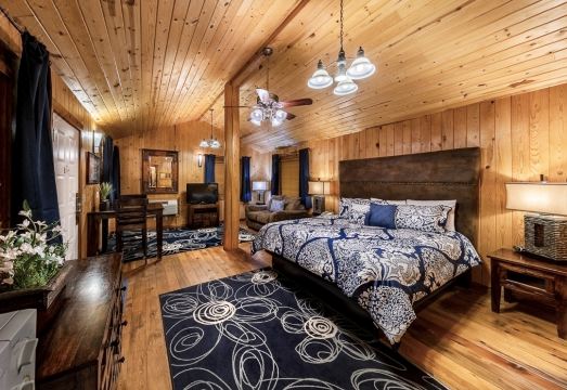 데저트 로즈 리조트 & 캐빈