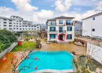 Tonglu Lianyi Homestay (OMG Xintiao Leyuan) - Pools