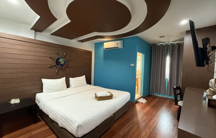 Bed by Cruise Hotel at Samakkhi-Tivanont