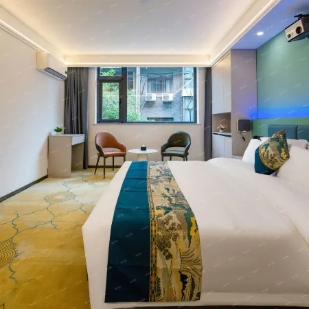 Yunyi Hotel (Xi'an Huimin Street) Отели рядом с достопримечательностью «Станция метро Beidajie»