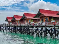Pavalintang Resort Hotels near Kapalai