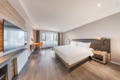 HanTing Premium Hotel (Harbin Railway West Station Wanda Plaza) Hotels in Harbin