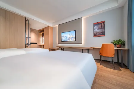 Junjiang Hotel (Lanzhou Zhongchuan Airport Branch) Отели рядом с достопримечательностью «Dinosaur Kingdom»