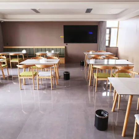 Meijia Hotel (Langxi Guogou Plaza)