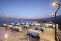 Merit Crystal Cove Hotel Casino & Spa - Bữa sáng