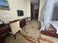 Soluxe Hotel Hotels near Njair
