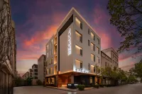 Yunji Xiaozhu Homestay Hotel (Xiangyun High-Speed Railway Station Zhonggulou Branch)