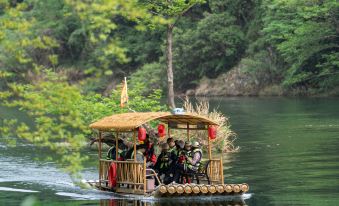 Scenic View around the Mountains and Starry Sky Resort