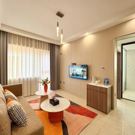 Xihai Garden Hotel (Sailimu Lake East Gate Visitor Center Branch)