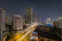 Atour Hotel Chengdu Chunxi Road Hotels near Xishu Langqiao Ancient Town