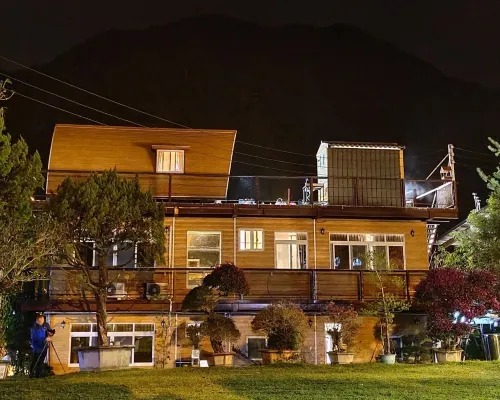 Song Hua Ju Hotels near Guguan