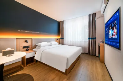 Huanxi Hotel (Yuncheng North Station Xinghe Plaza Commercial Street Branch) Отели рядом с достопримечательностью «Yuncheng Child Junior Normal College Basic Teaching Section»