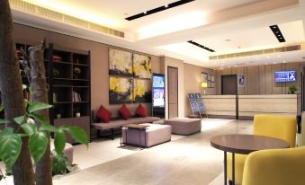Ease Hotel (Beijing Liangxiang University Town)
