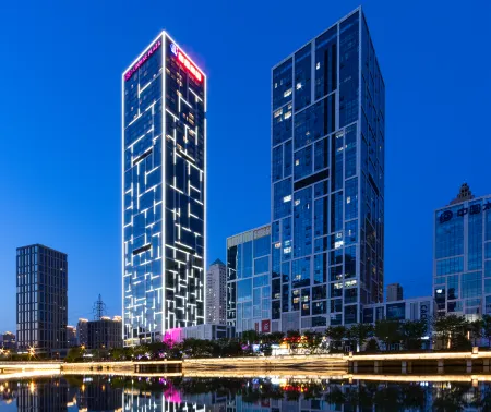 Crowne Plaza Xinghai Dalian Отели рядом с достопримечательностью «STA Party School of C.P.C National Tax Institute of STA (Dalian)»