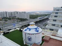 Holiday Inn Express HOHHOT EAST STATION by IHG - Bjergudsigt