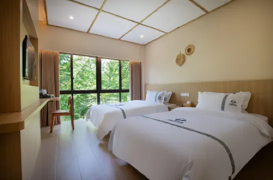 雲隱畔民宿（都江堰景區南橋店）