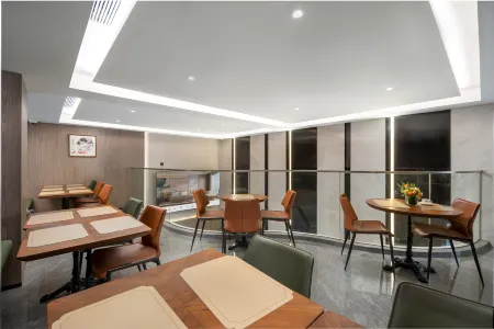 Wow Executive Hotel Отели рядом с достопримечательностью «Ун Ань (Нанкин Восточная Дорога)»