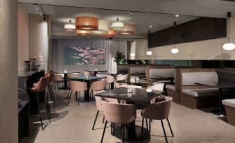 Kuromon Crystal Hotel