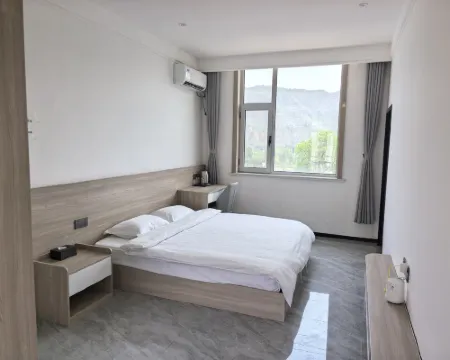 Smooth and affordable rural residents' accommodation Hotels in Pingshun