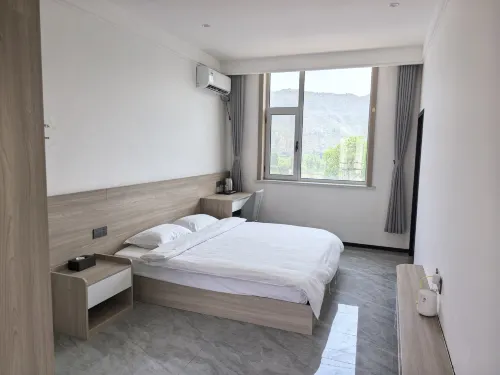 Smooth and affordable rural residents' accommodation Hotels in Pingshun County