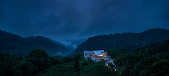 Bamboo Resort Hotels in Qionglai