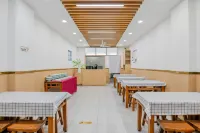 Sushi Light Luxury Hotel (Shanghai Kangqiao Yunan Road Branch) - 2-Star