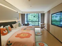 New West Street International Resort Hotel