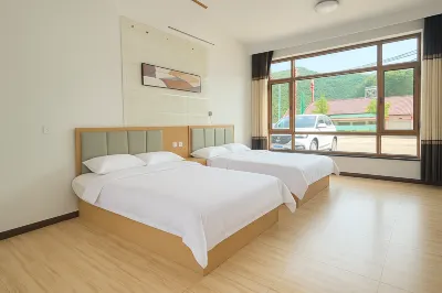 Kuandian Mengjia Bieyuan Hotels in 