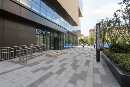 Shidu Designer Hotel (Zhengzhou University High-tech Store) Отели рядом с достопримечательностью «Zhengzhou University of Light Industry (Shuiniuzhang)»