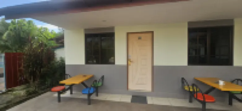 Mri Residence - Homestay in Sg Buloh with Swimming Pool - No Pork&Alcohol Allowed