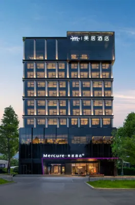 Mercure Golmud Hotel Hôtels à proximité de la Gare de Golmud