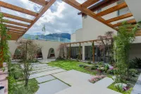 SUNNY｜晴山悅 • 日照金山空中花園野奢度假酒店（白沙古鎮店） 鄰近玉龍縣西文公交候車站的酒店