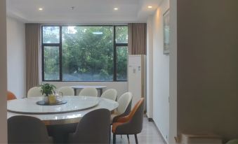 Linxi Chinese Inn Garden Hotel