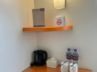 Alltrue Lite Hotel Nagoya Hill Batam Funworld Nagoya Citywalk Batam附近的飯店