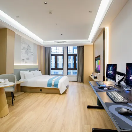 Quxiang·Youxuan E-sports Hotel (Lanxi Baolong Plaza Branch)