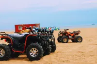 Rezen Weihai Rongcheng Chishan Seaview Hotel - Strand